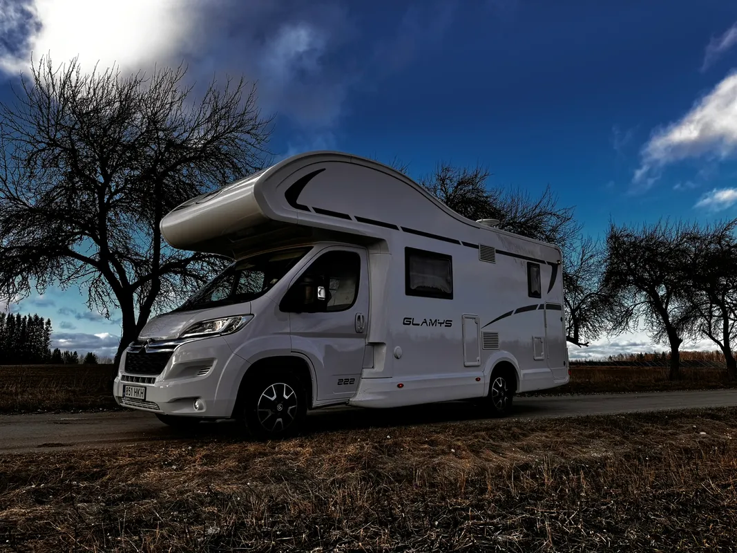 McLouis GLAMYS 222 matkaauto — photo 3