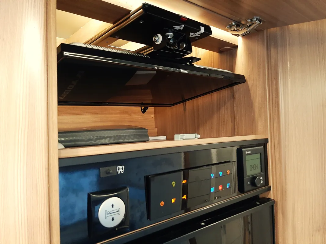 ADRIA MATRIX AXESS 670 SL — photo 10