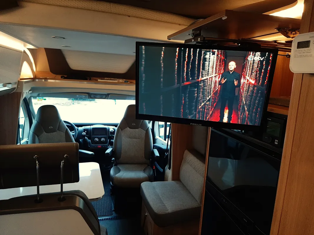 ADRIA MATRIX AXESS 670 SL — photo 12