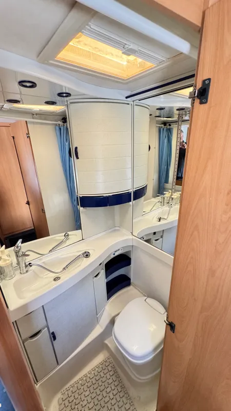 Hymer Eriba 525A — photo 6