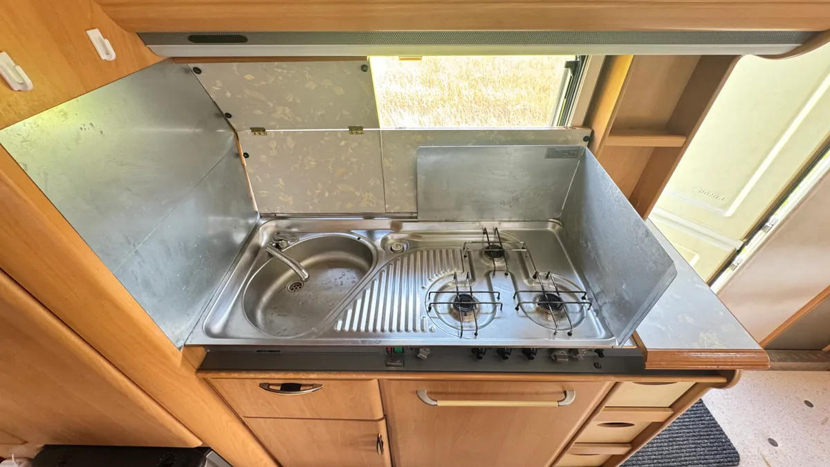 Hymer Eriba 525A — photo 8